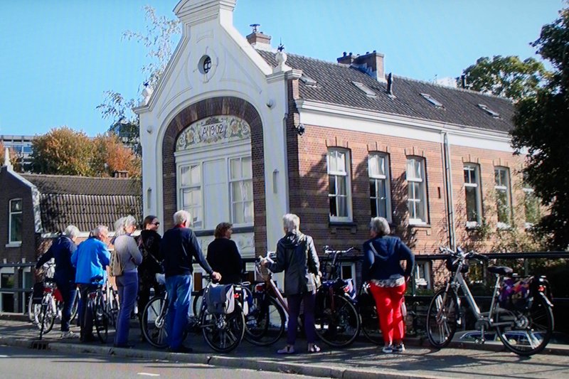 Hallincqhof in de fietsroute art nouveau dordrecht