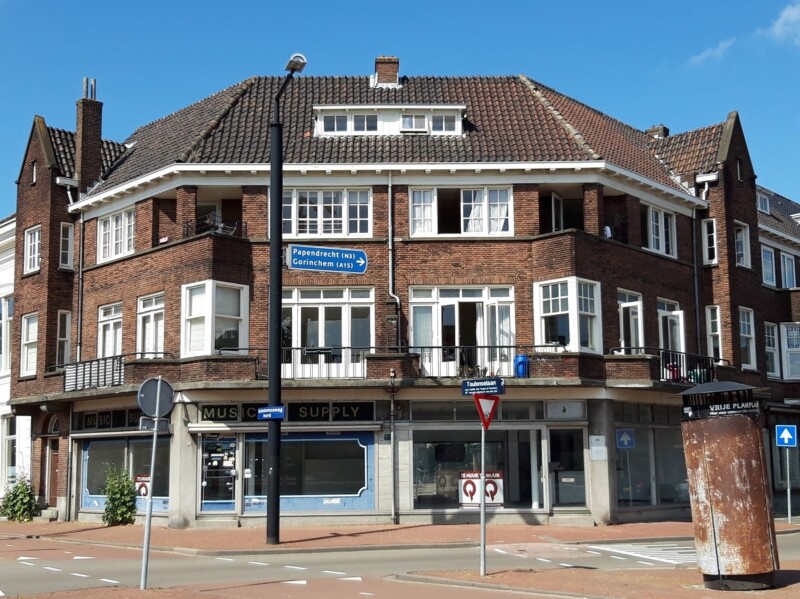 Dubbeldamseweg_Noord_60-68_vóór_de_renovatie